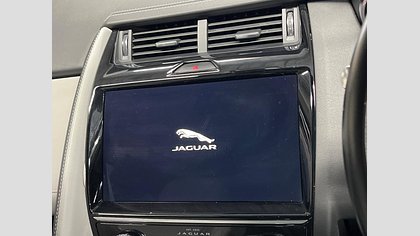 E-Pace 41