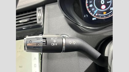 E-Pace 35