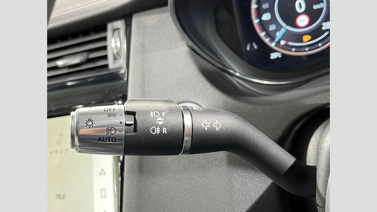 2021 認定中古車 Jaguar E-Pace シリコンシルバー P250 AWD（オートマチック） R-DYNAMIC HSE