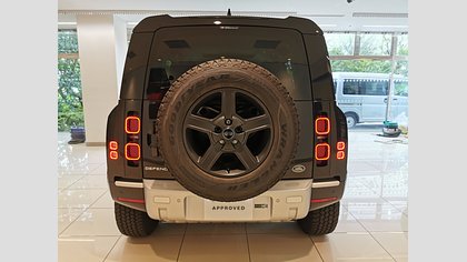 Defender 110 6