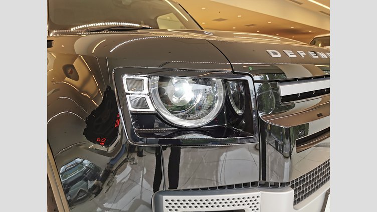 2023 認定中古車 Land Rover Defender 110 サントリーニブラック P300 AWD（AT） スタンダード