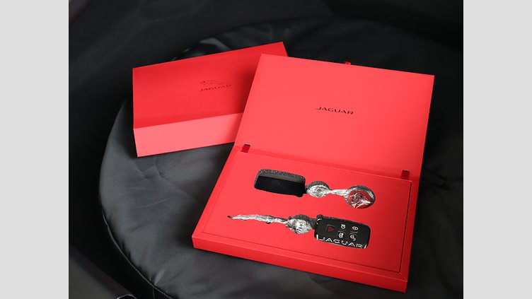 2020 認定中古車 Jaguar F-Type カルパチアングレイ P380 オートマチック 後輪駆動 F-TYPEクーペ R-DYNAMIC
