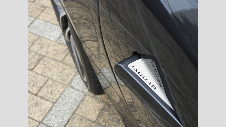 2020 認定中古車 Jaguar F-Type カルパチアングレイ P380 オートマチック 後輪駆動 F-TYPEクーペ R-DYNAMIC
