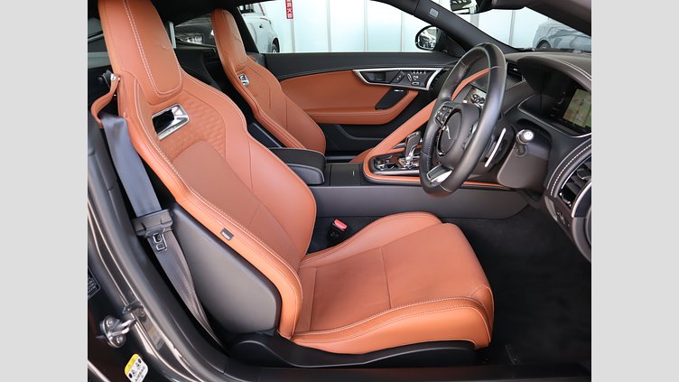 2020 認定中古車 Jaguar F-Type カルパチアングレイ P380 オートマチック 後輪駆動 F-TYPEクーペ R-DYNAMIC