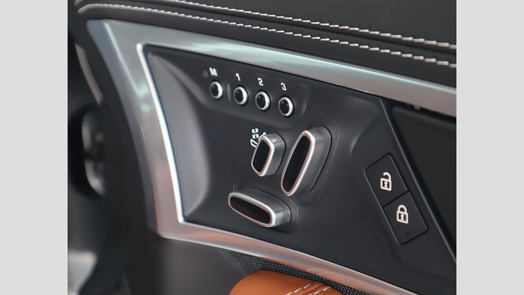 2020 認定中古車 Jaguar F-Type カルパチアングレイ P380 オートマチック 後輪駆動 F-TYPEクーペ R-DYNAMIC