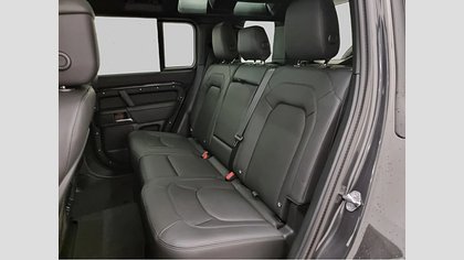 Defender 110 8