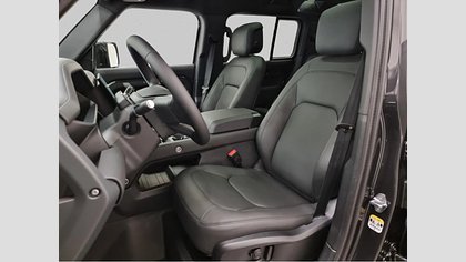 Defender 110 6
