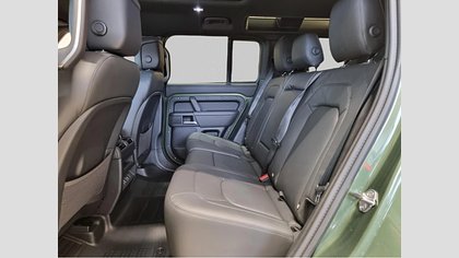 Defender 110 8