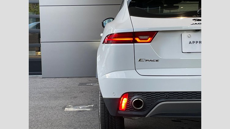 2019 認定中古車 Jaguar E-Pace フジホワイト P200 オートマチック全輪駆動 ベースグレード