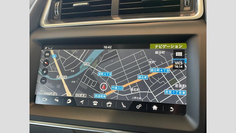 2019 認定中古車 Jaguar E-Pace フジホワイト P200 オートマチック全輪駆動 ベースグレード