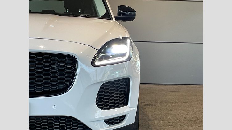 2019 認定中古車 Jaguar E-Pace フジホワイト P200 オートマチック全輪駆動 ベースグレード