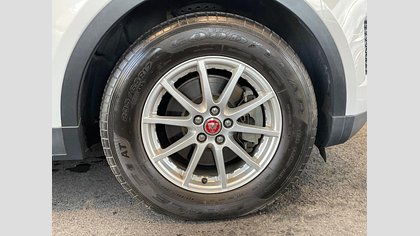 E-Pace 52