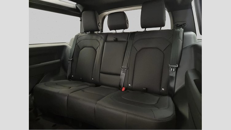 2025 Nova vozila Land Rover Defender 90 Santorini crna D200 AWD AUTOMATIC AWD X-DYNAMIC