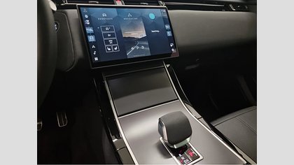 Range Rover Velar 11