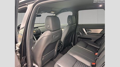 Discovery Sport 9