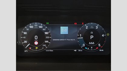 Discovery Sport 9