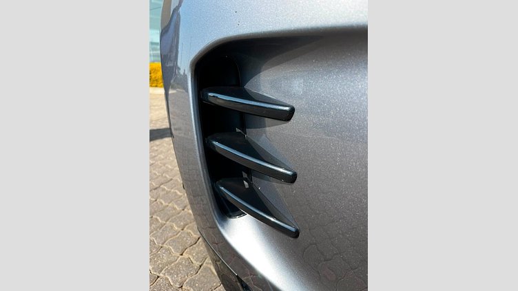 2025 Approved Land Rover Discovery Sport Eiger Grey AWD D200 Dynamic SE