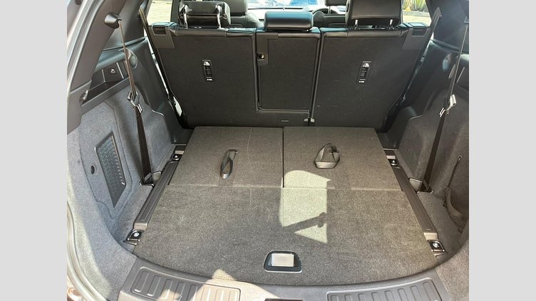 2025 Approved Land Rover Discovery Sport Eiger Grey AWD D200 Dynamic SE