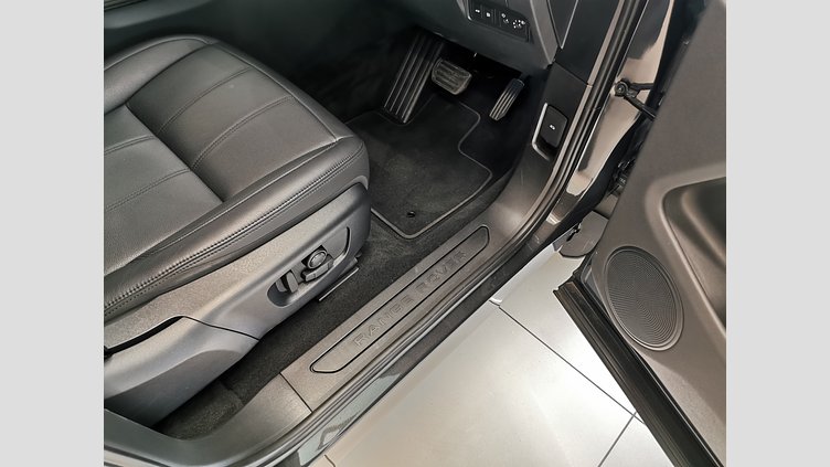 2025 認定中古車 Land Rover Range Rover Evoque カルパチアングレイ プラグインハイブリッド（ガソリン） SWB S