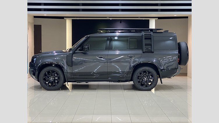 2025 認定中古車 Land Rover Defender 130 Carpathian Grey 3.0 litre i6D​ D350　Outbound