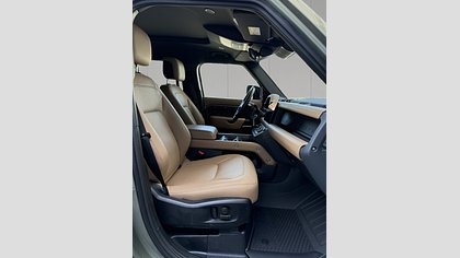 Defender 110 3