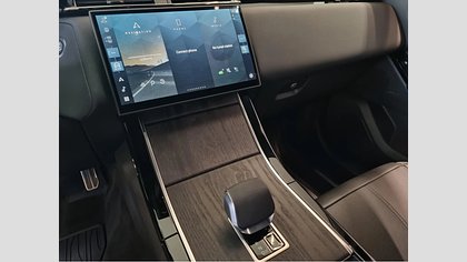 Range Rover Velar 9