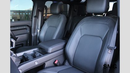 Defender 110 8