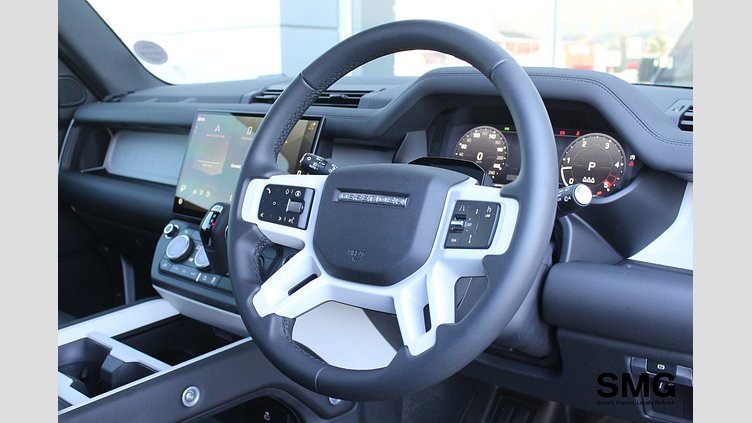 2026 Approved Land Rover Defender 110 Fuji White AWD D250 SE X-DYNAMIC 