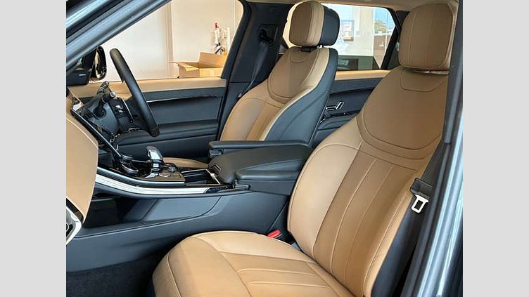 2023 認定中古車 Land Rover Range Rover Sport カルパチアングレイ 3.0リッター6気筒300PSターボチャージドディーゼルMHEV（オートマチック） DYNAMIC SE