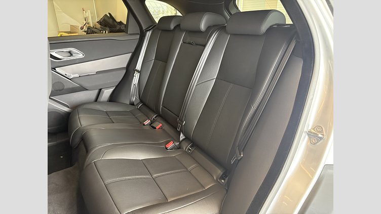 2024 認定中古車 Land Rover Range Rover Velar ハクバシルバー D200マイルドハイブリッド（ディーゼル） スタンダードホイールベース Dynamic SE