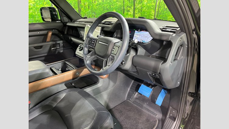 2023 認定中古車 Land Rover Defender 110 サントリーニブラック D300 AWD（AT） X-DYNAMIC HSE