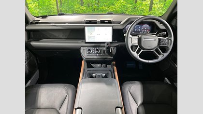 Defender 110 3