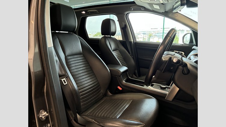 2018 認定中古車 Land Rover Discovery Sport Corris Grey 2.0 litre i4D Diesel HSE Lux D180 5+2