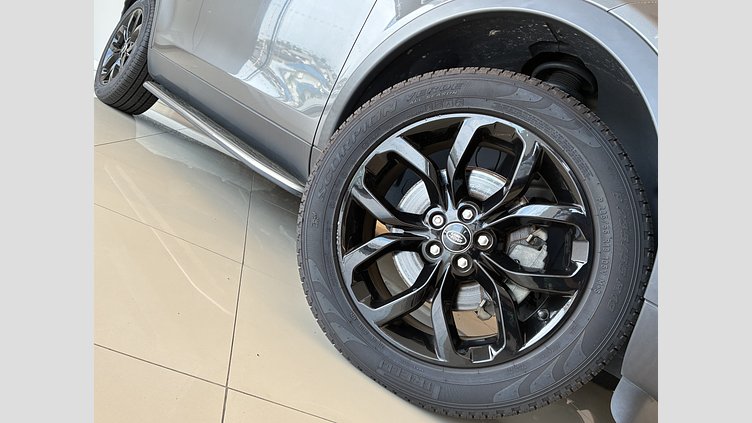 2018 認定中古車 Land Rover Discovery Sport Corris Grey 2.0 litre i4D Diesel HSE Lux D180 5+2