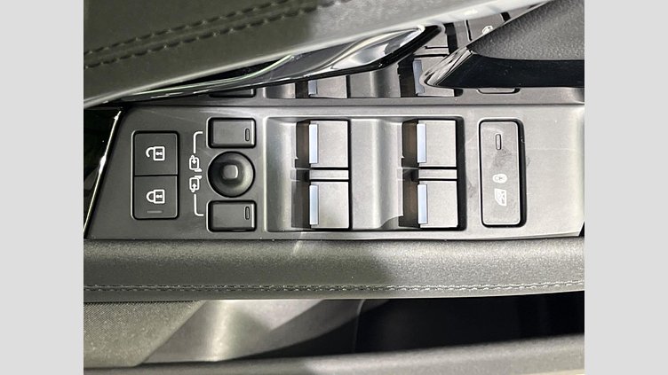 2023 認定中古車 Land Rover Range Rover Evoque サントリーニブラック P200 AWD（オートマチック） SE