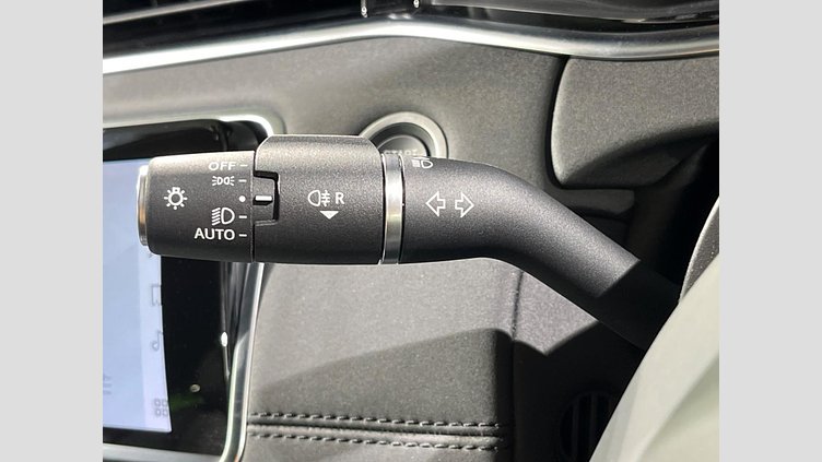2023 認定中古車 Land Rover Range Rover Evoque サントリーニブラック P200 AWD（オートマチック） SE