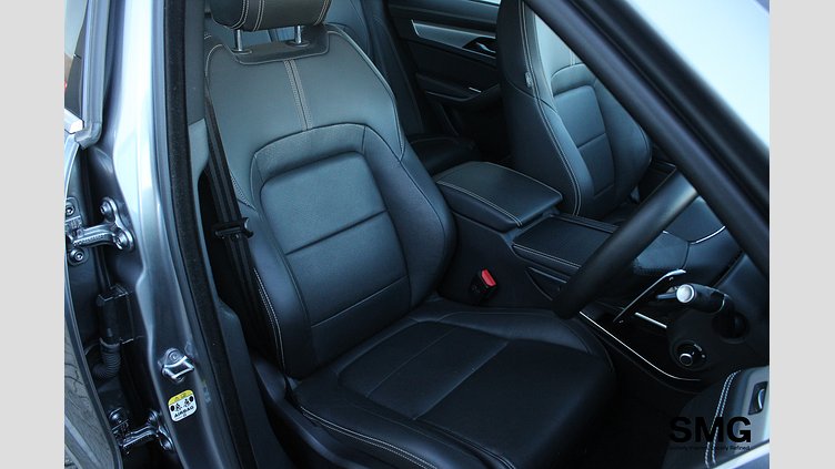 2024 Approved Jaguar F-Pace Eiger Grey AWD D200 SE R-Dynamic