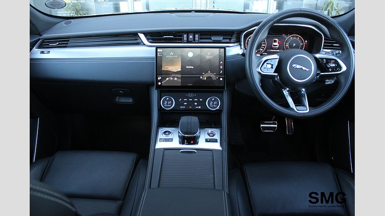 2024 Approved Jaguar F-Pace Eiger Grey AWD D200 SE R-Dynamic