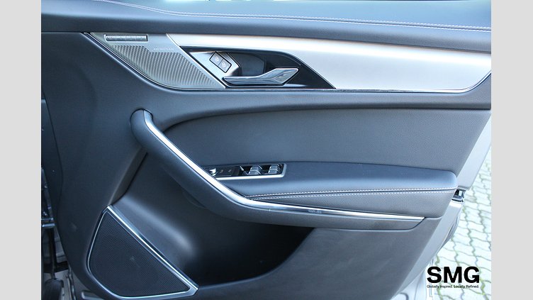 2024 Approved Jaguar F-Pace Eiger Grey AWD D200 SE - R-Dynamic