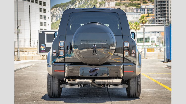 2026 New Land Rover Defender 130 Santorini Black AWD / 4WD 3.0 S 200PS