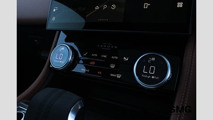 F-Pace 15