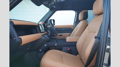 Defender 110 2