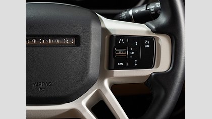Defender 90 17