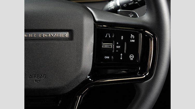 2024 認定中古車 Land Rover Range Rover Evoque サントリーニブラック D200マイルドハイブリッド（ディーゼル） Standard Wheelbase S