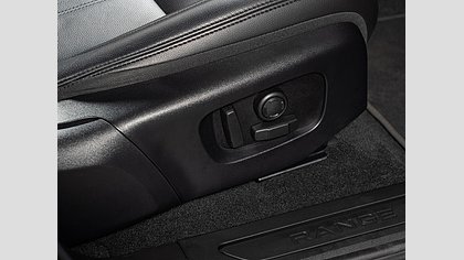 Range Rover Evoque 29
