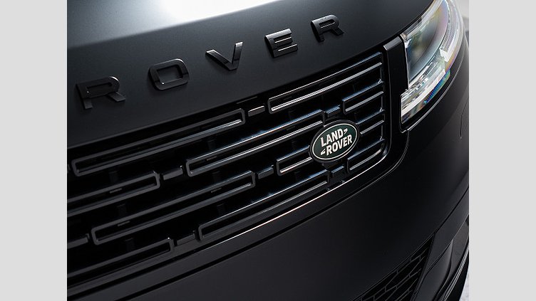 2025 認定中古車 Land Rover Range Rover Sport サントリーニブラック P550eプラグインハイブリッド（ガソリン） スタンダードホイールベース Dynamic SE