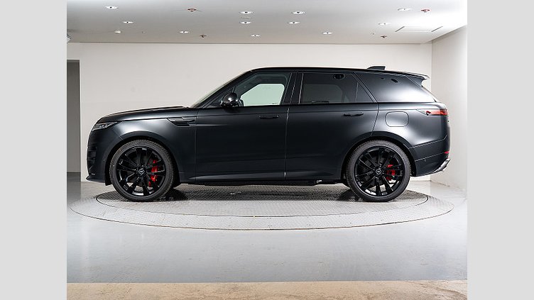 2025 認定中古車 Land Rover Range Rover Sport サントリーニブラック P550eプラグインハイブリッド（ガソリン） スタンダードホイールベース Dynamic SE