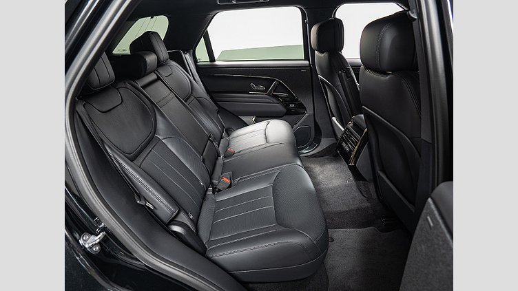 2025 認定中古車 Land Rover Range Rover Sport サントリーニブラック P550eプラグインハイブリッド（ガソリン） スタンダードホイールベース Dynamic SE