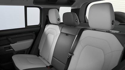 Defender 110 6