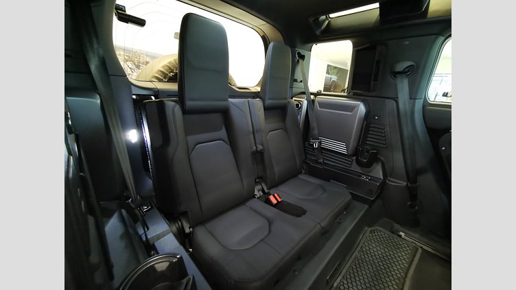 2025 認定中古車 Land Rover Defender 110 サントリーニブラック D350 ディーゼルマイルドハイブリッド X-Dynamic HSE